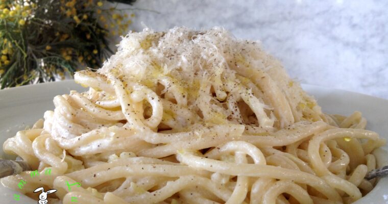 Pici in bianco verza ricotta e Castelmagno