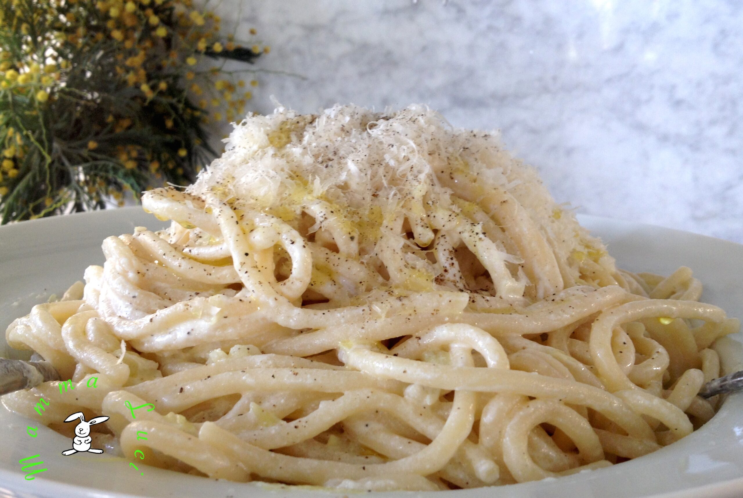 Pici in bianco verza ricotta e Castelmagno